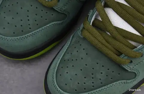Concepts (Regular Lobster Box) Low Green SB BV1310-337 Dunk Nike 0516